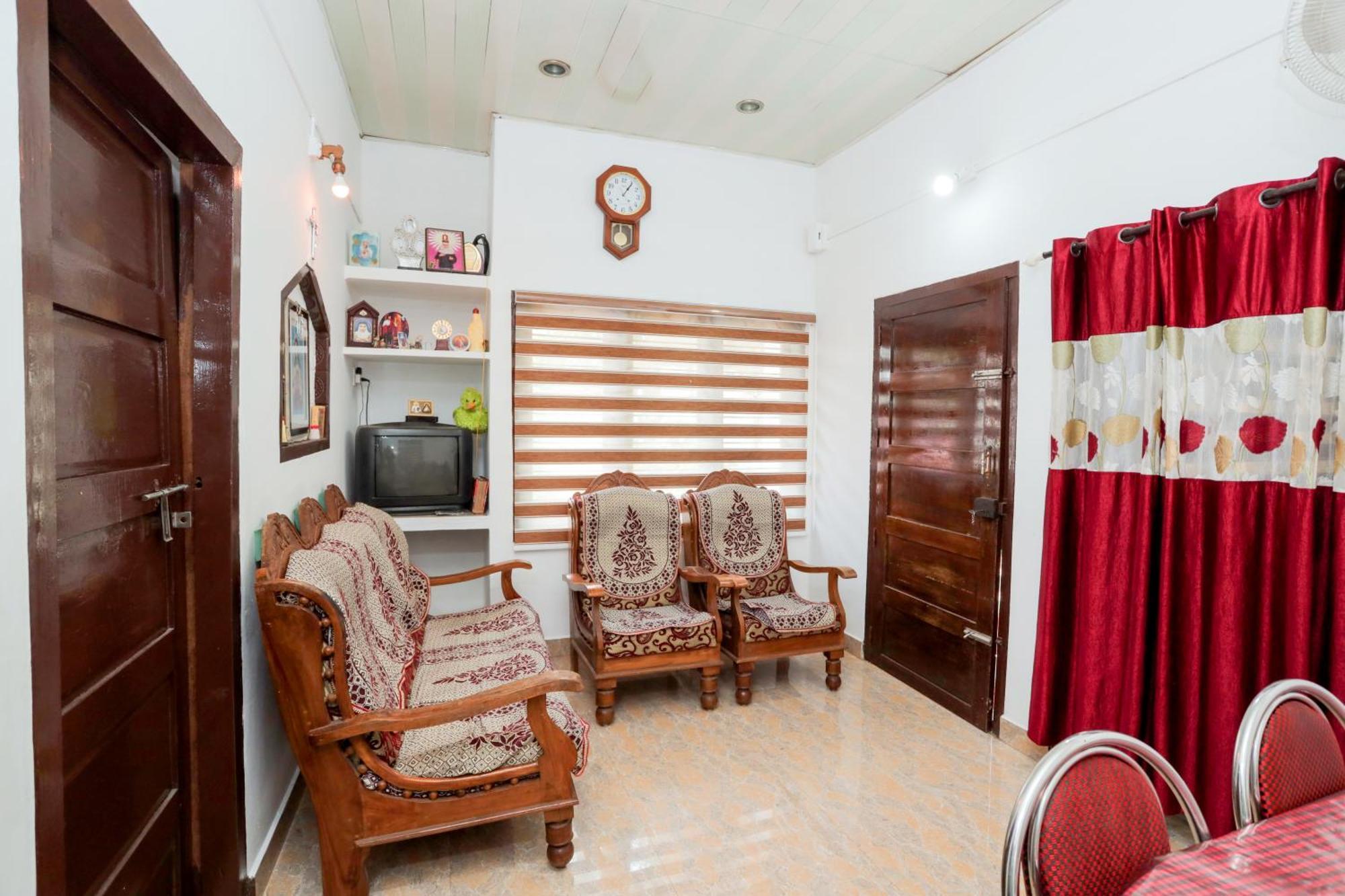 Koonamparayil Home Stay Munnar Anaviratty-Family Only 외부 사진