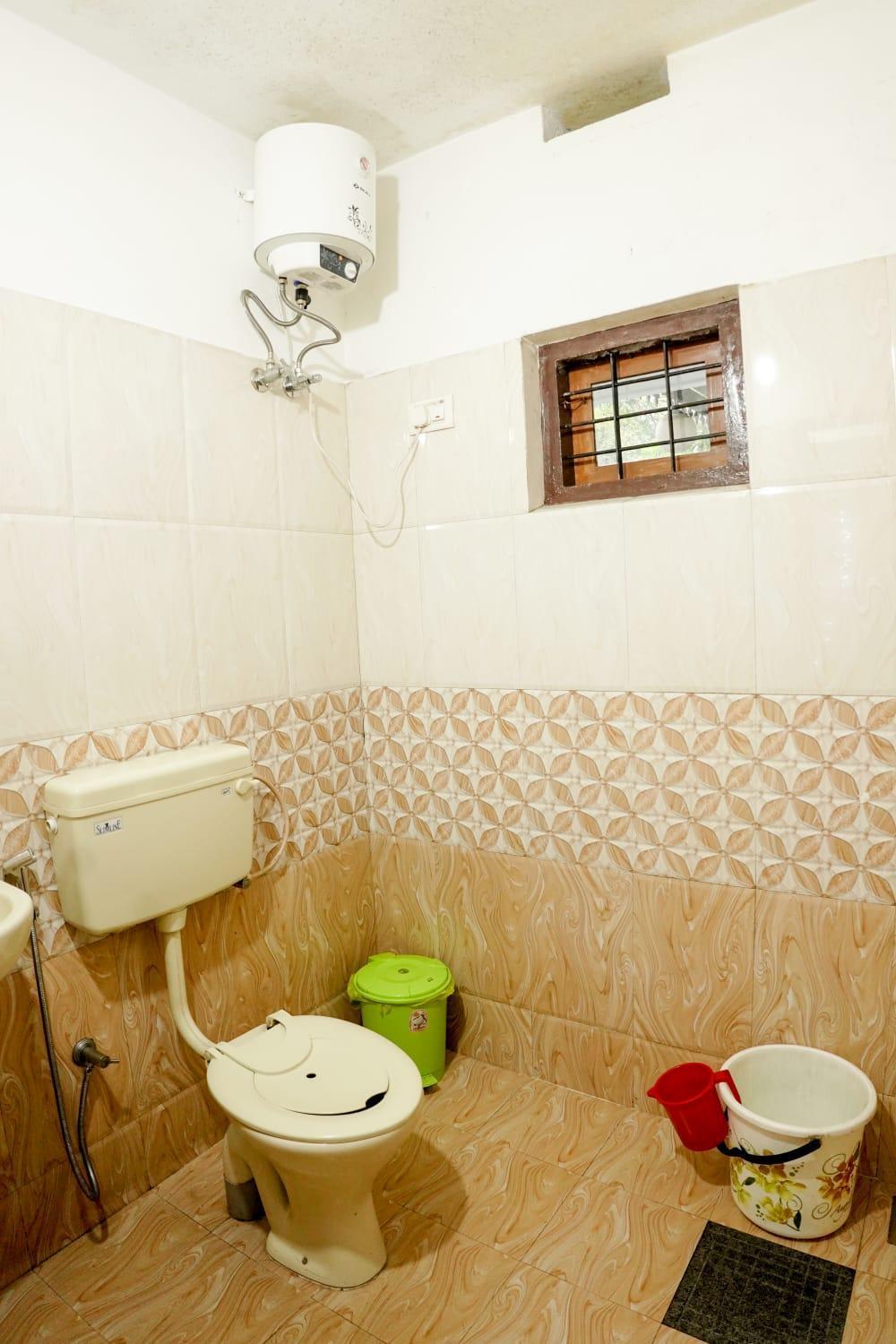 Koonamparayil Home Stay Munnar Anaviratty-Family Only 외부 사진